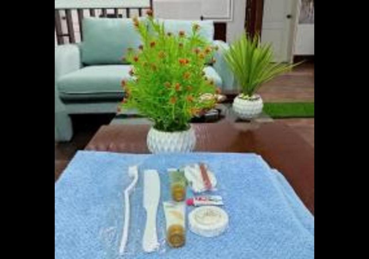 דאהקה Rezala Restaurant And Residence מראה חיצוני תמונה