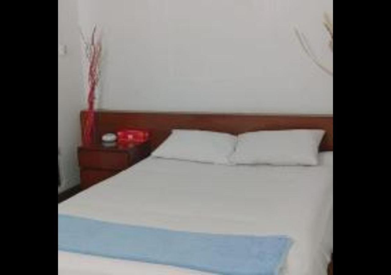 דאהקה Rezala Restaurant And Residence מראה חיצוני תמונה